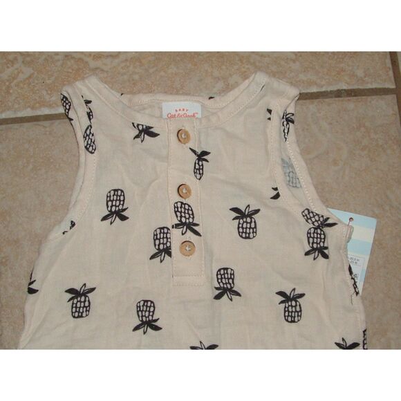 NEW NWT Boys sz 12 Month Gauze Black Shorts & Pineapple Tank 2 Pc Set CAT & JACK - Picture 4 of 4